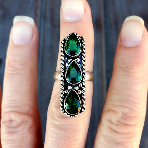 New Green Topaz 925 Silver Ring. - Picture 2 of 10